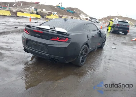 2017 Chevrolet Camaro 2Ss z USA, uszkodzony, nr VIN 1G1FG1R73H0125381